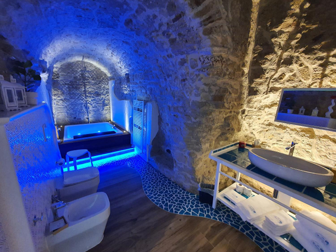 Others 4, b&b Dea Fortuna, Napoli