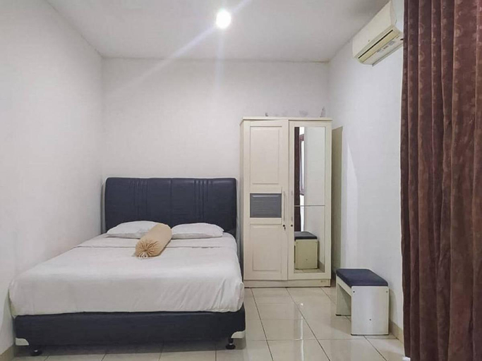 Bedroom 8