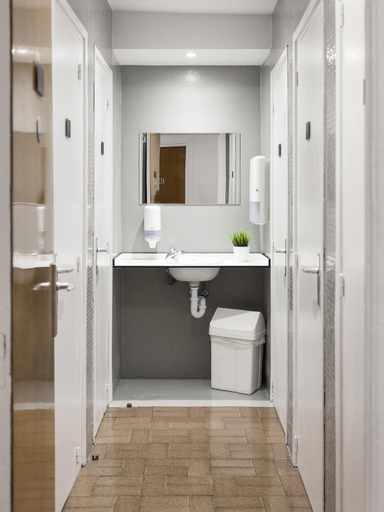 Bathroom 5, A Room In The City, Guipúzcoa