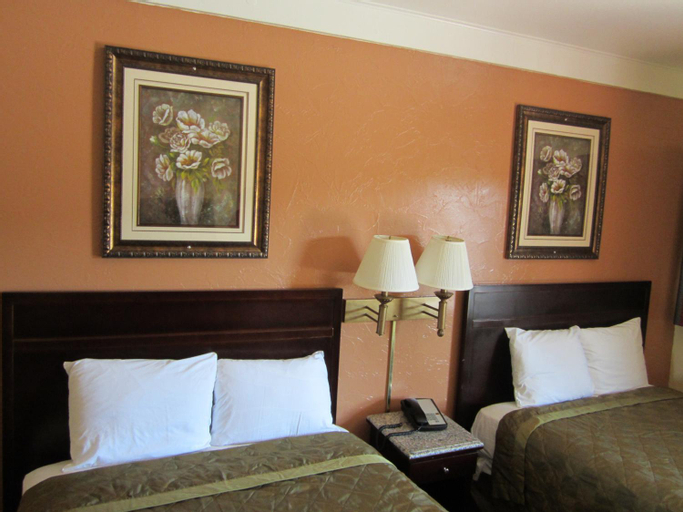Bedroom 2, Civic Center Lodge, Alameda