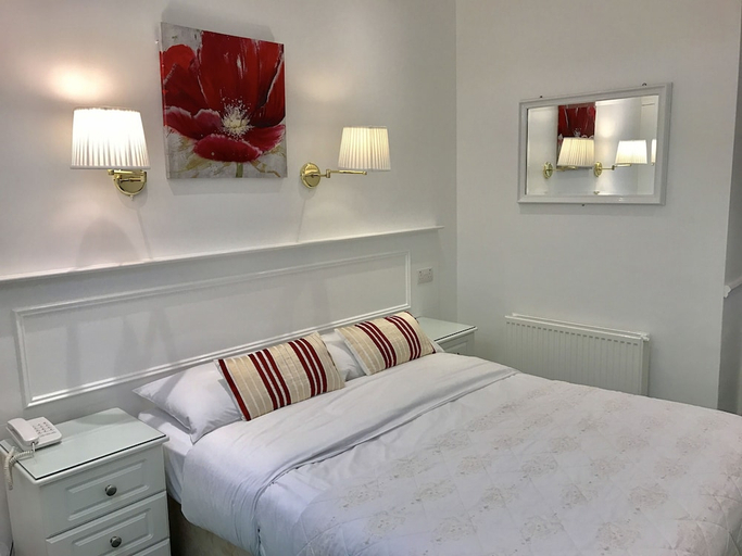 Bedroom 2, Dergvale Hotel, Dublin