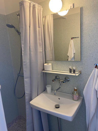 Bathroom, Badehotellet Grenaa Strand, Norddjurs