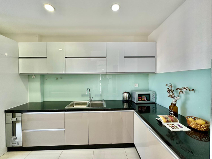 Dining Room 17