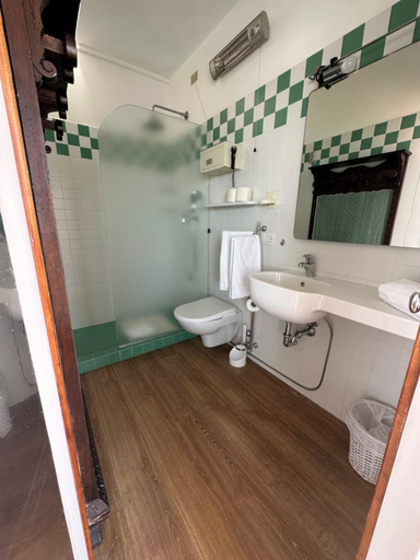 Bathroom 3, Piccadilly Penthouse with Jacuzzi, Lucca