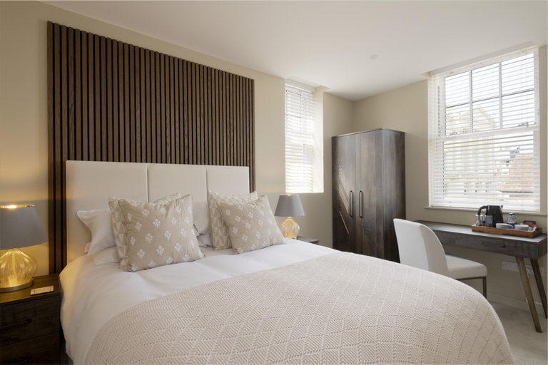 Others 4, Kings Road Suites, Brighton and Hove