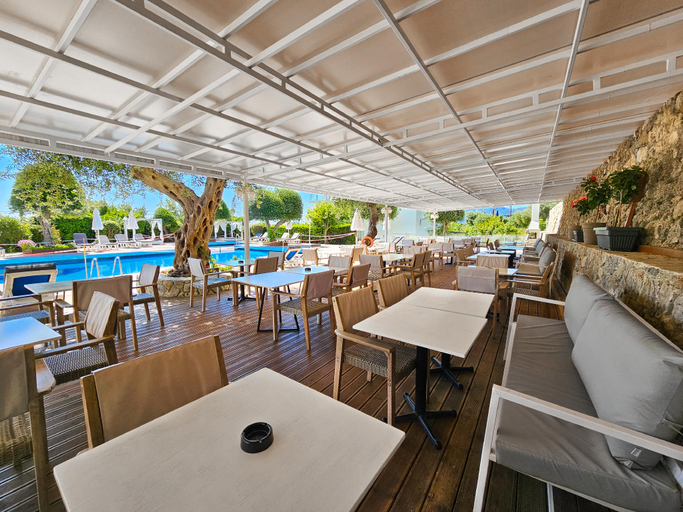 Others 4, Golden Alexandros , Ionian Islands