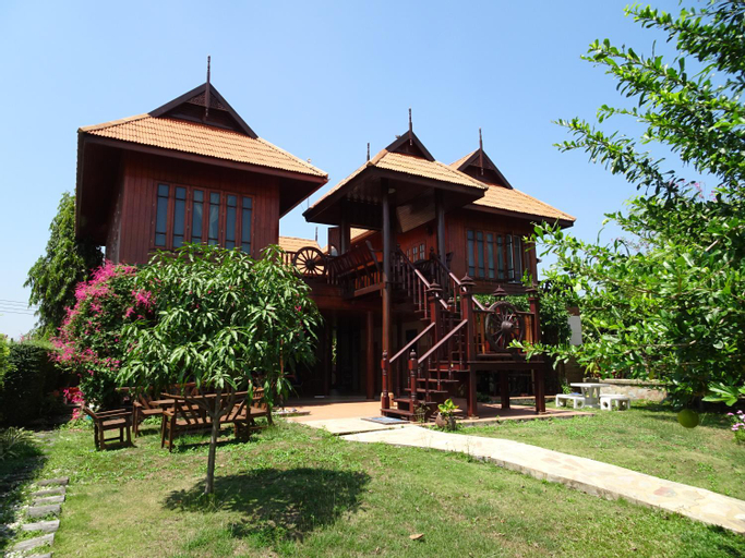 Hidden Holiday House, Nakhon Chaisi