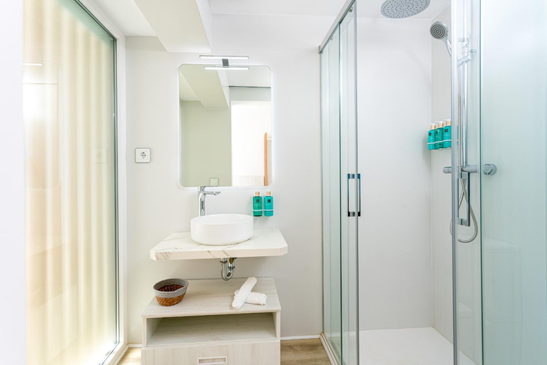 Bathroom 4, Hotel Aigua Oliva, Castellón