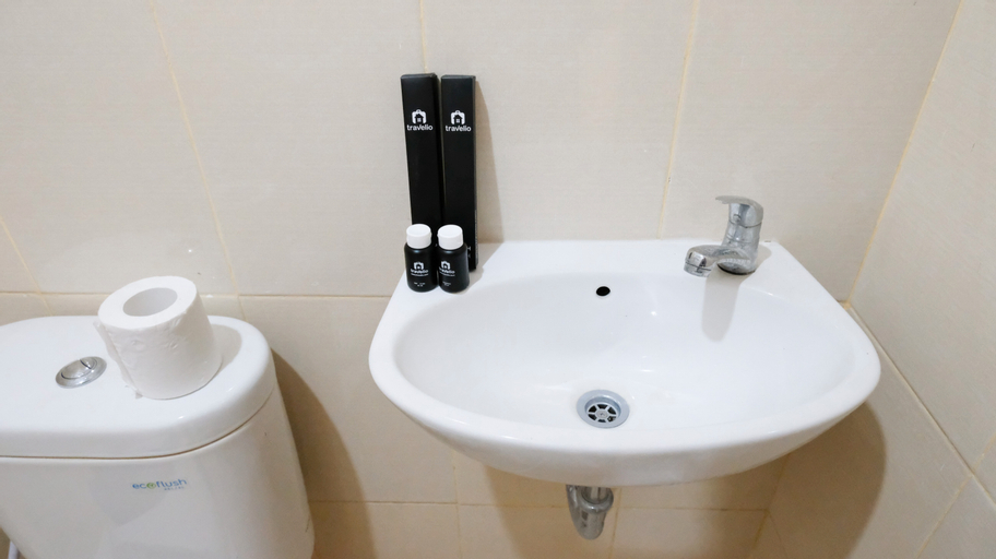 Bathroom 6