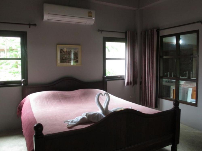 Bedroom 16