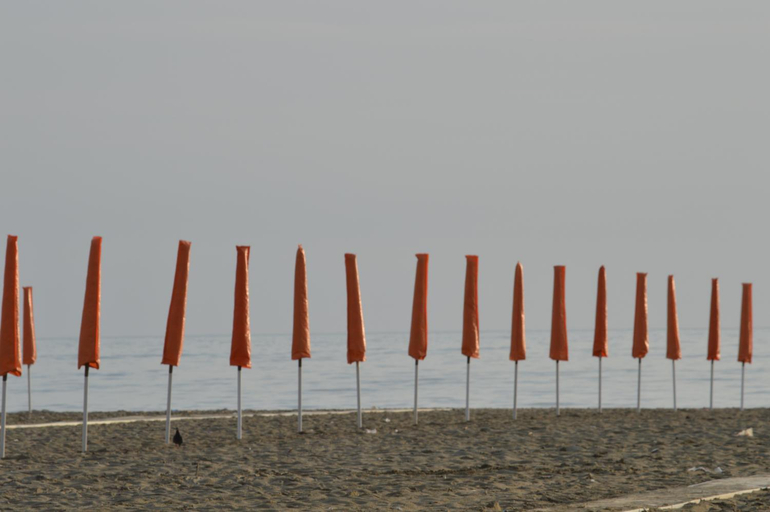 Others 3, A pochi passi dal mare, Lucca
