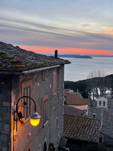 Others 4, Alla Rocca del Lago Dimore, Perugia
