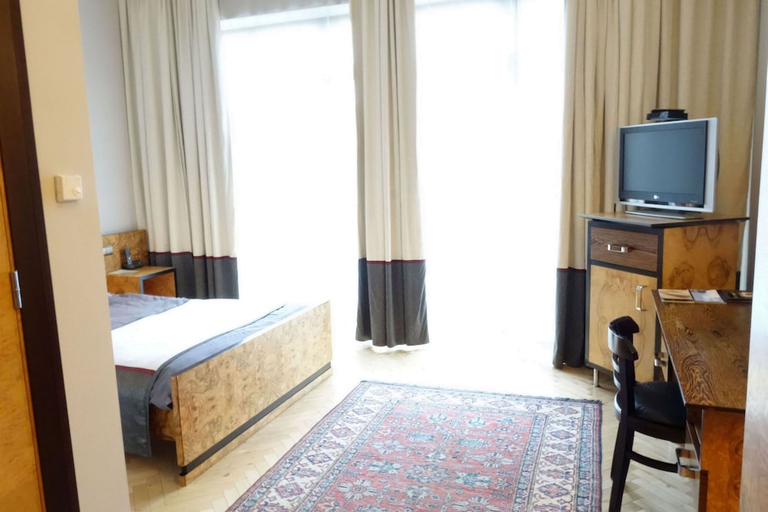 Bedroom 3, Hotel Monopol, Będzin
