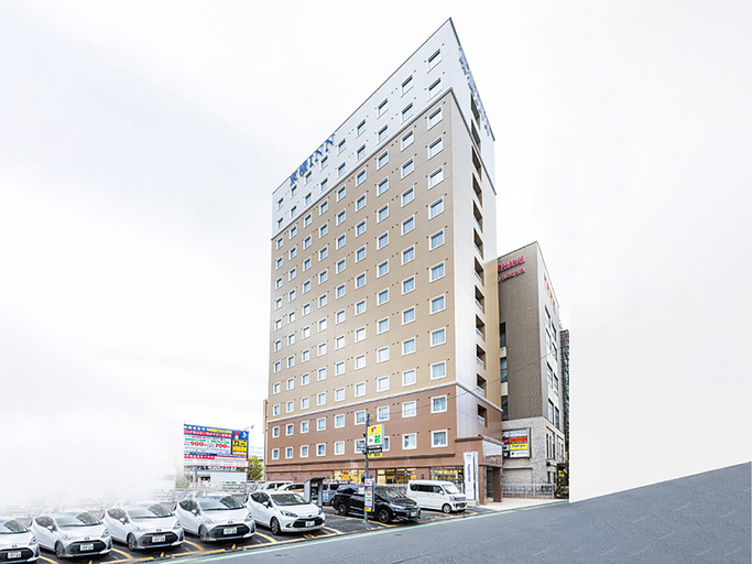 Exterior 1