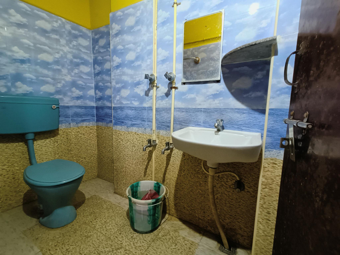 Bathroom, SEA GATE ECR ROOMS, Kancheepuram