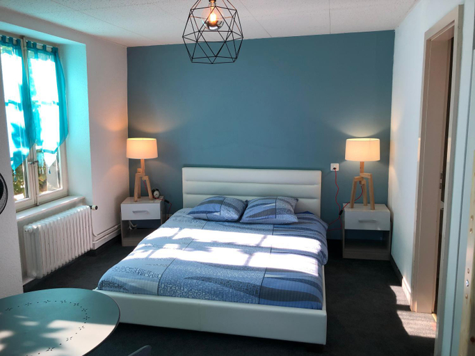 Others 4, Hotel- restaurant Le Bras d'Or, Jura-North Vaudois