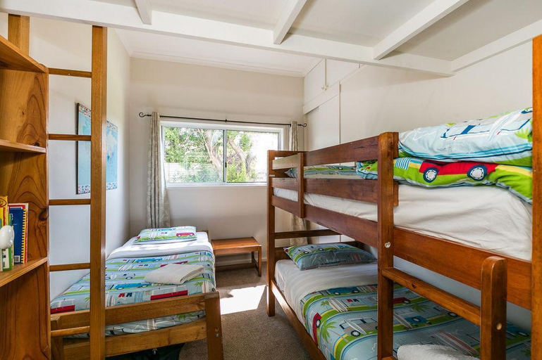 Bedroom 3, Beachfront Cottages Torquay, Surf Coast - East