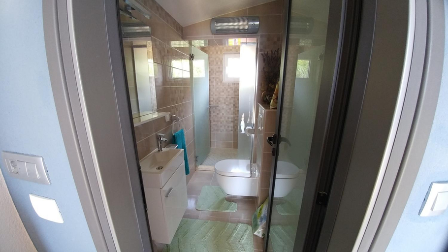 Others 5, Villa LKL, heated private pool, secluded and with a great view, Kaštela