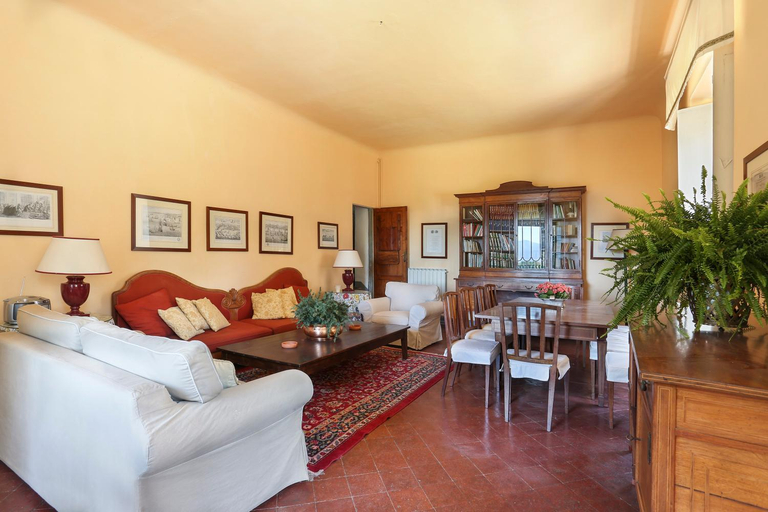 Others 4, Villa Luisa, Lucca