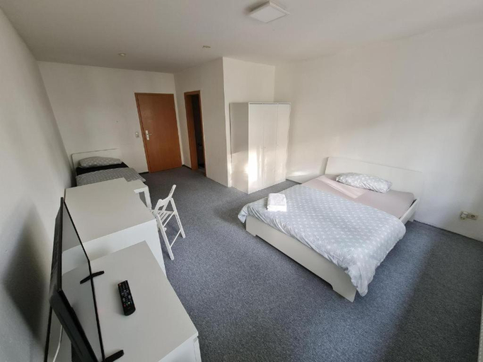 Others 5, Privat zimmer, Rostock