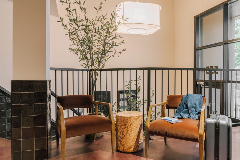 Public Area, Sonder The Burnham Apartments, Cook