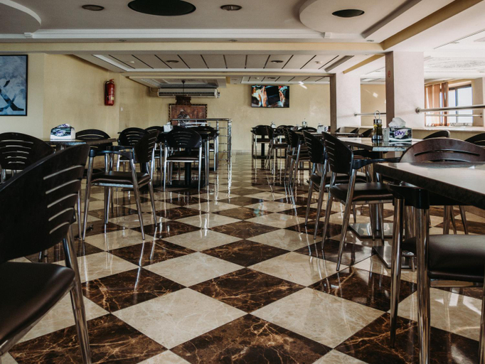 Food & Drinks 4, Hotel L'Aeroport, Nador