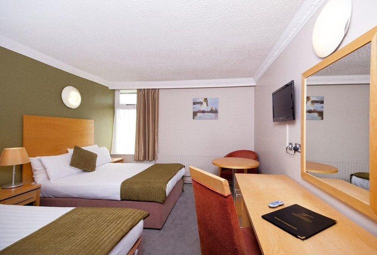 Bedroom 2, Treacy's West County Conference & Leisure Centre
