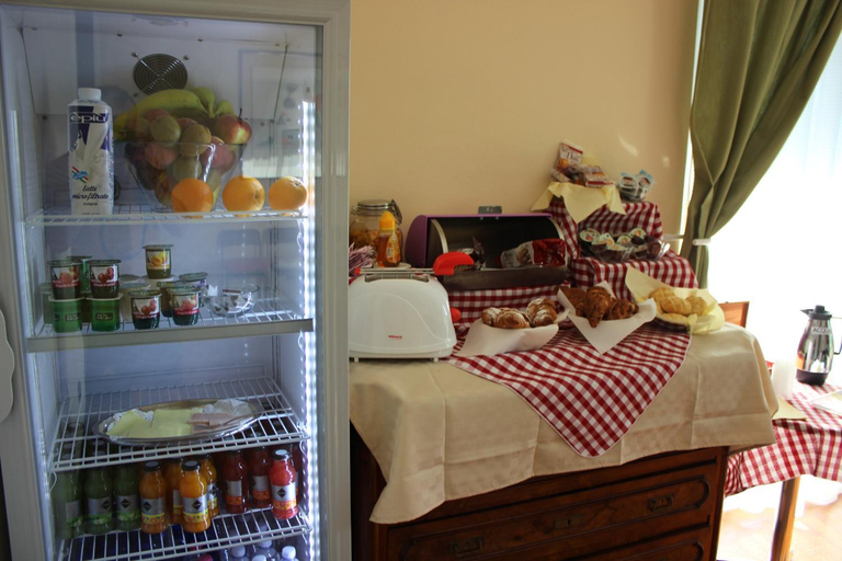 Bedroom 2, "Ai 4 Soli", Como