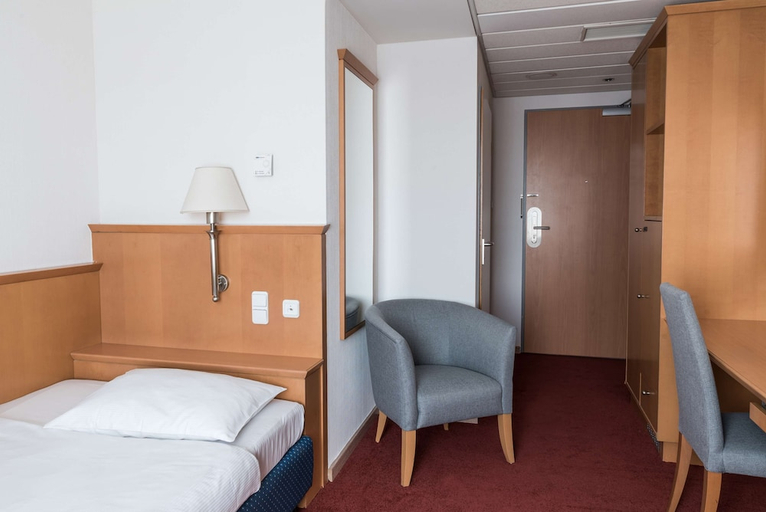 Bedroom 2, Scandic Gdansk, Gdańsk City