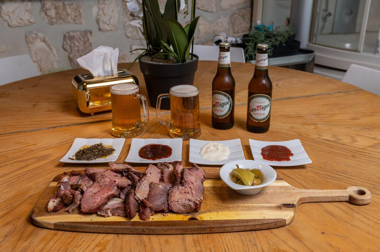 Food and beverages 5, A place to relax - Jerusalem תלפיות ירושלים