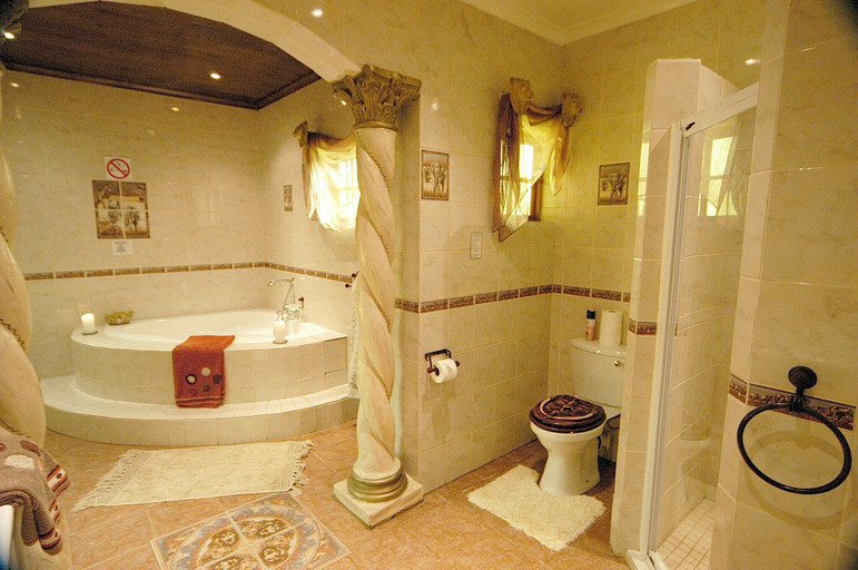 Bathroom 4, Mannah Guest Lodge, Ekurhuleni