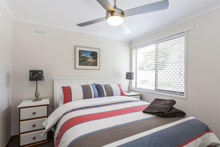 Bedroom 5, Beachfront Cottages Torquay, Surf Coast - East