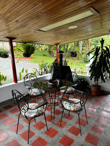 Others 4, Finca La Toscana, Pereira