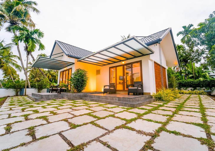 La Riva Lakeside Private Pool Villa Kochi by VOYE HOMES, Ernakulam