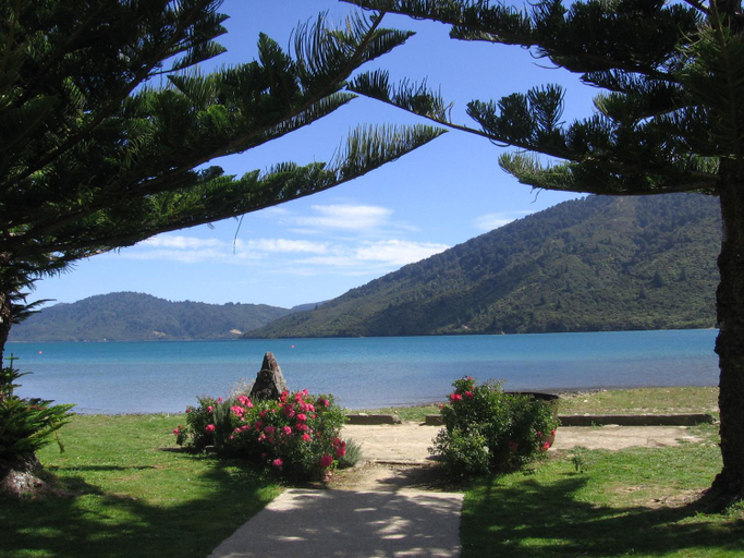 Others 3, Furneaux Lodge, Marlborough
