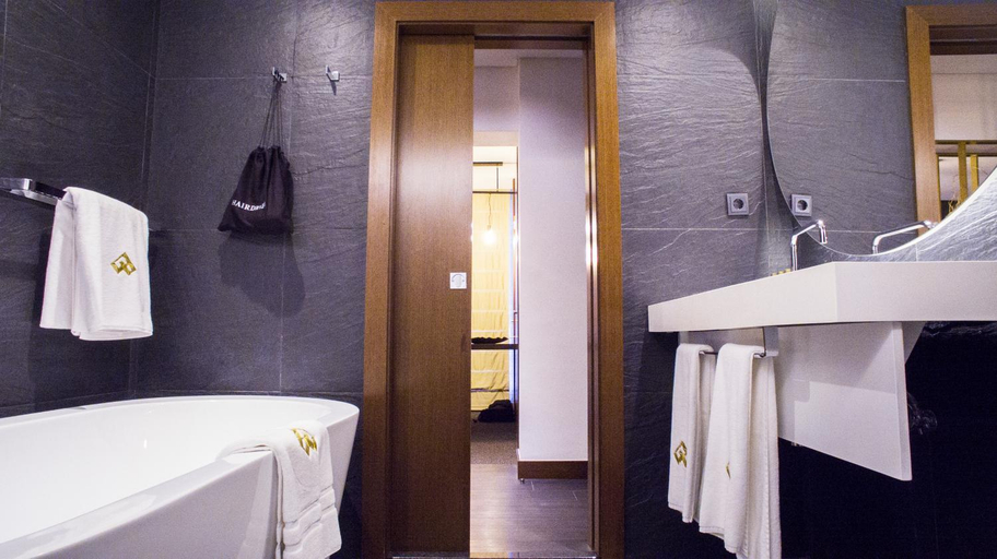 Bathroom 5, Grand Plaza Hotel Nampula, Nampula