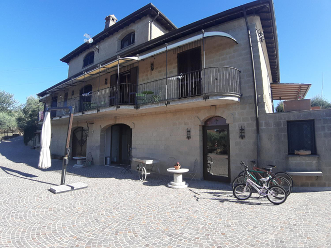 Others 4, B&B LE BACETTE, Viterbo