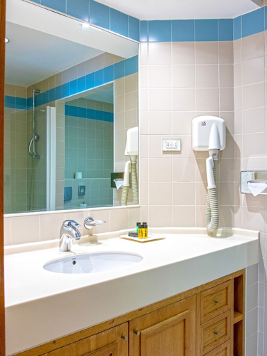 Bathroom 4, MS Aparthotel, Oeiras