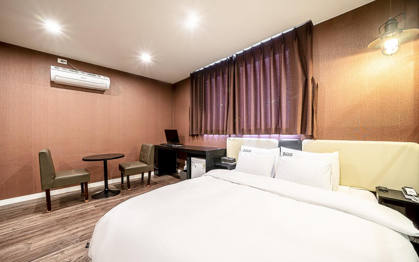 Bedroom 2, Ulsan Ilsan Louis Hotel, Dong