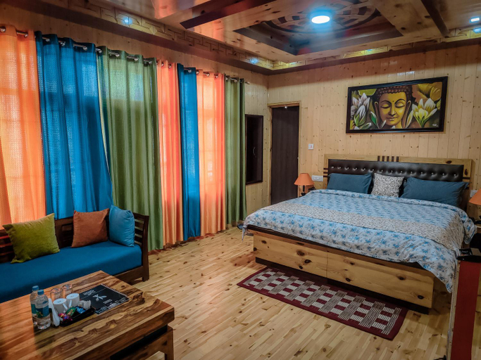 Others 5, The Alpinist cafe and Retreat, Lahul & Spiti