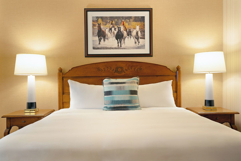 Bedroom 4, Little America Hotel & Resort Cheyenne, Laramie