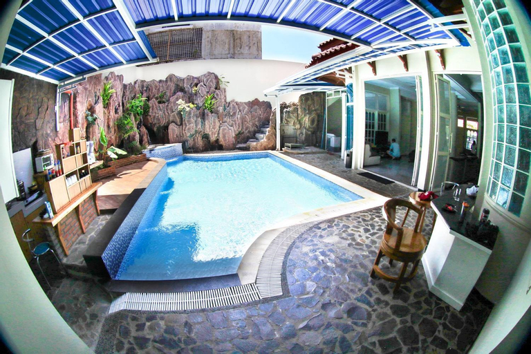 Sport & Beauty, Sentosa Lodge, Padang