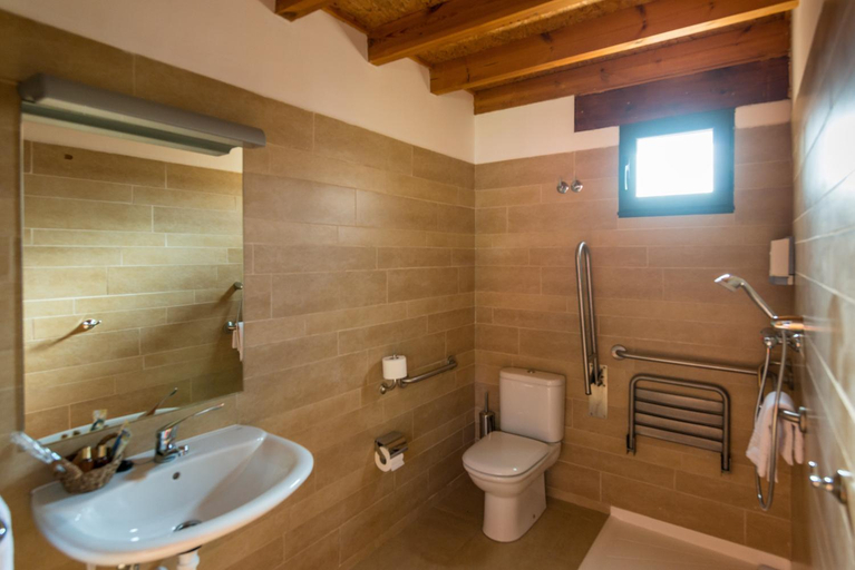 Bathroom 2, Hotel Rural Fuentes Blancas, León