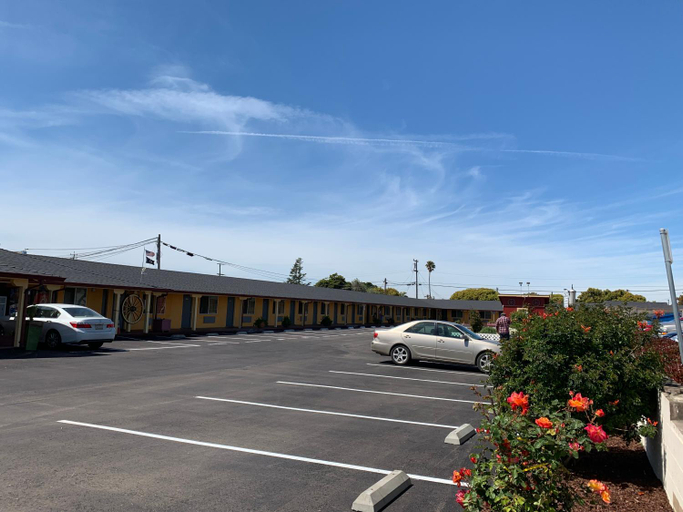 Others 4, Wagon Wheel Motel, Monterey