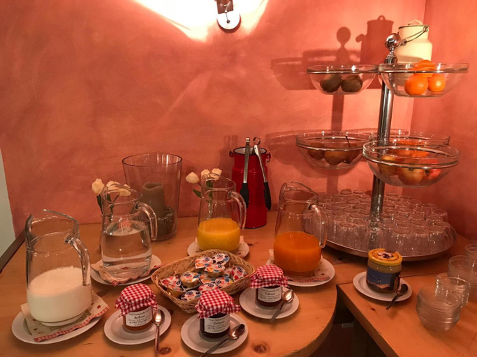 Food & Drinks 5, Palazzo Mysanus Samedan, Maloja