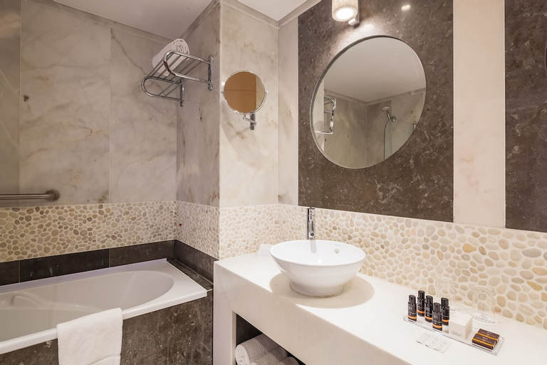 Bedroom 4, Sesimbra Hotel & Spa, Sesimbra
