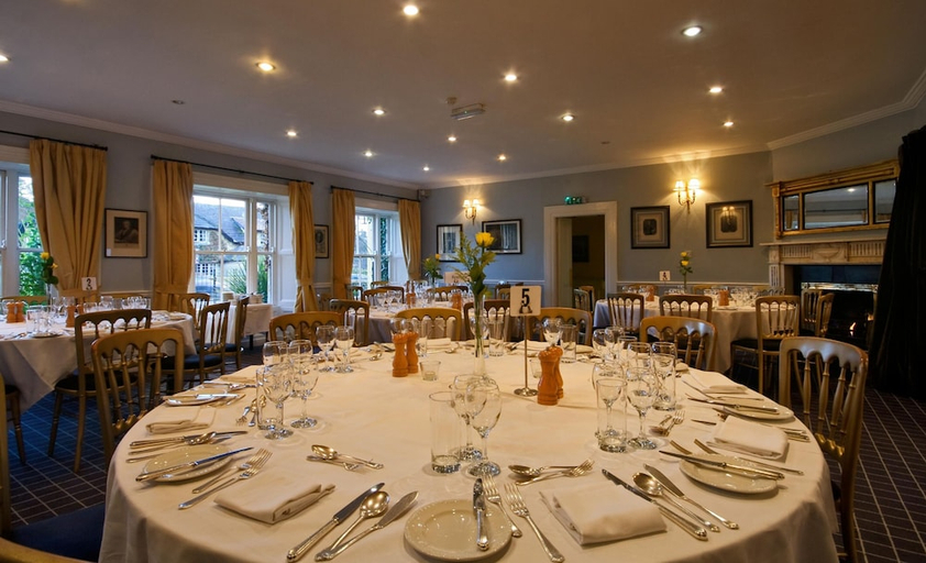 Food & Drinks 5, Dunraven Arms Hotel