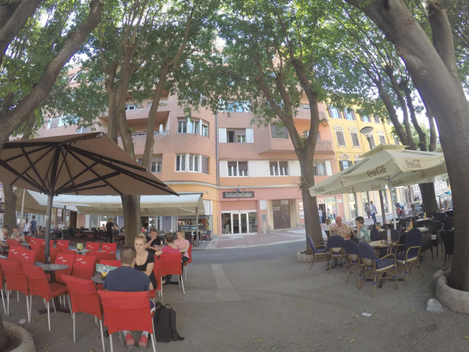 Food & Drinks, D&A Center Apartments, Pula