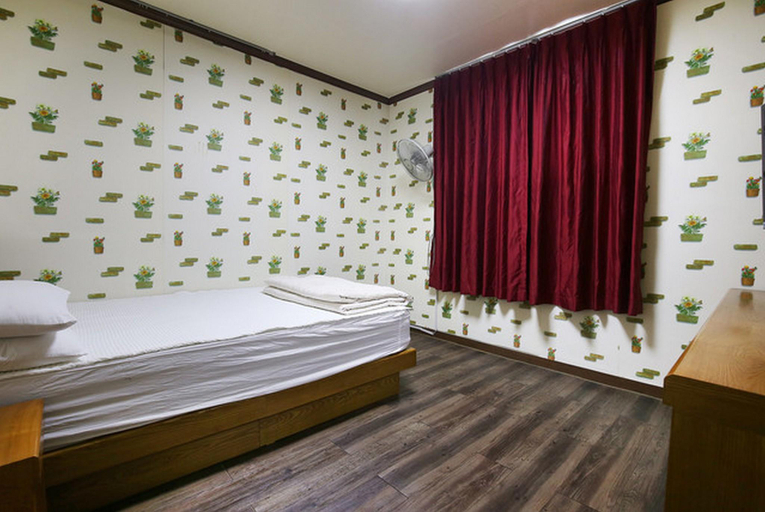 Others 3, Nonsan Hwangje Motel, Nonsan