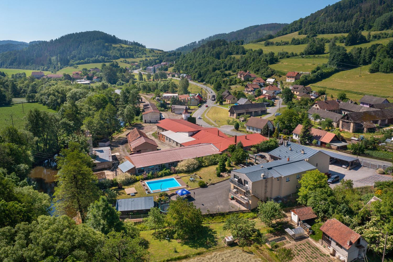 Others 4, Penzion Zubr, Žďár nad Sázavou